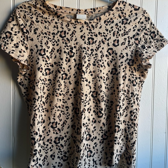 Fun and easy going Leopard T-Shirt - Picture 5 of 7